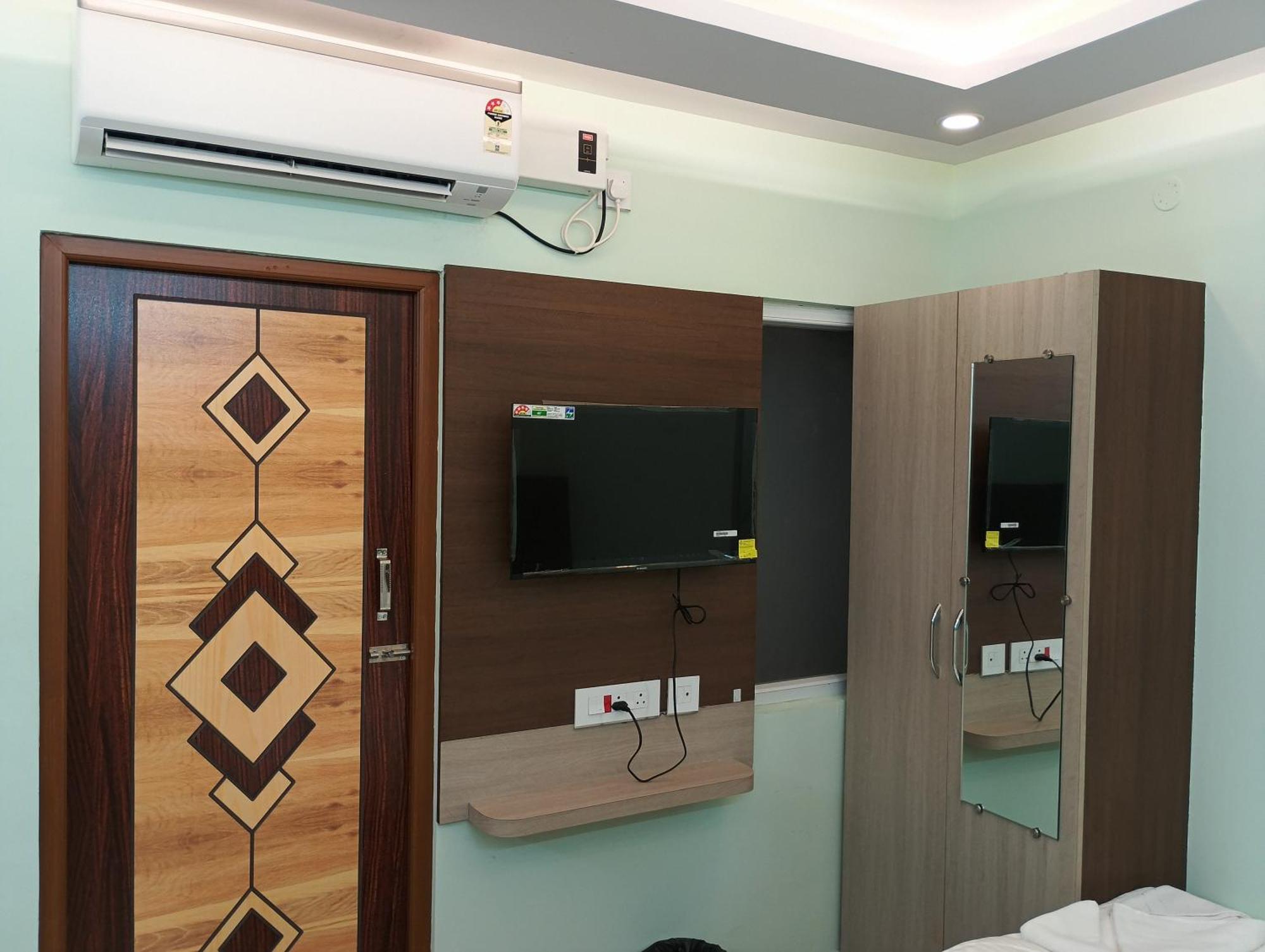 Hotel Malar Park à Tiruvannāmalai Chambre photo